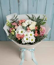 Букет цветов из:  Розы, Лизиантусы и Хризантемы в Кудрово Ленинградская область