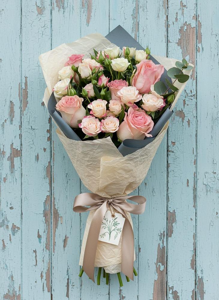 Букет цветов из: Розы в Кудрово Ленинградская область