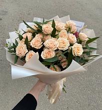 Букет Кремовые розы Латте в Кудрово Ленинградская область