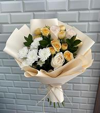 Букет цветов из:  Розы и Хризантемы в Кудрово Ленинградская область