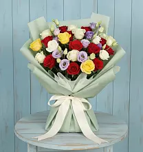 Букет цветов из:  Розы в Кудрово Ленинградская область