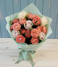 Букет цветов из:  Розы в Кудрово Ленинградская область