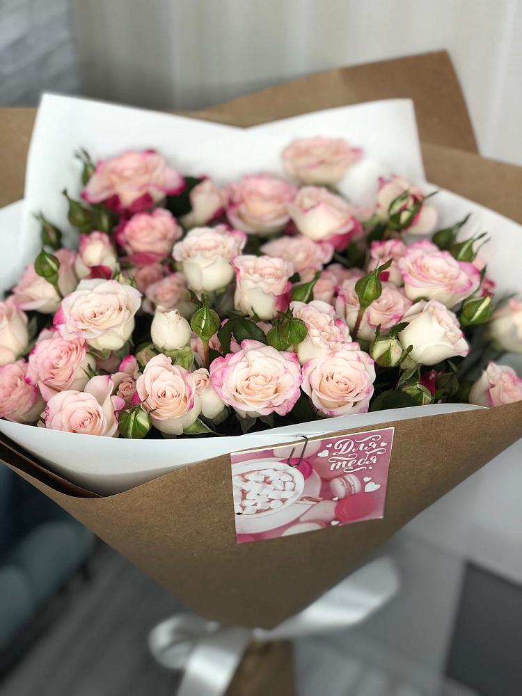 Букет цветов из: Розы в Кудрово Ленинградская область