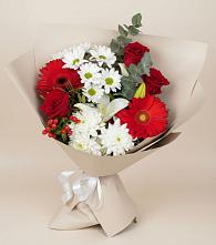 Букет цветов из:  Розы, Хризантемы, Герберы и Лилии в Кудрово Ленинградская область