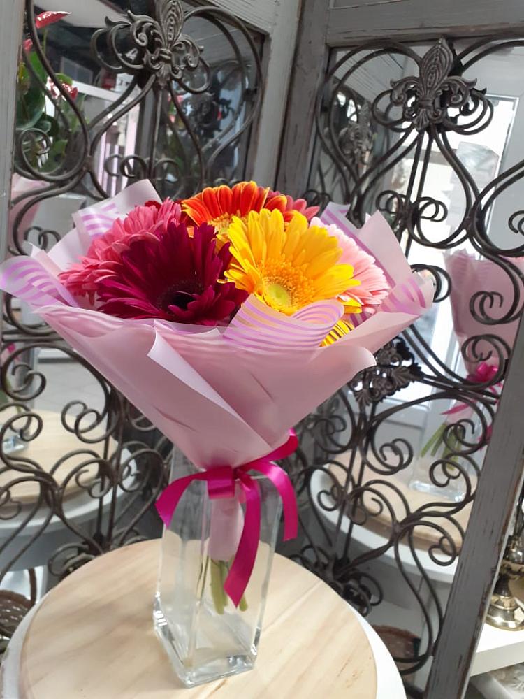 Букет цветов из: Герберы в Кудрово Ленинградская область