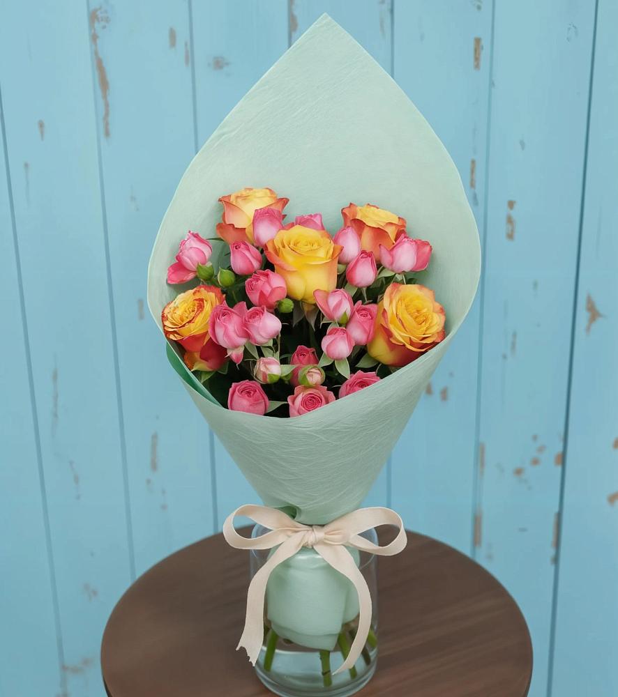 Букет цветов из: Розы в Кудрово Ленинградская область