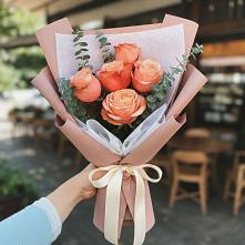 Букет цветов из:  Розы в Кудрово Ленинградская область