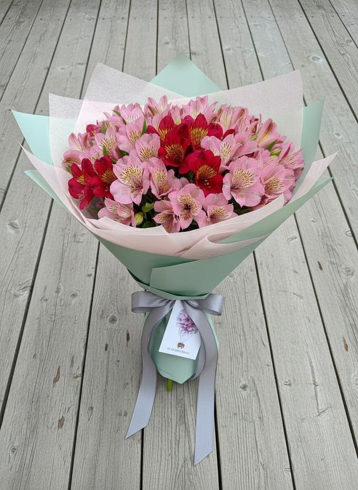 Букет цветов из: Альстромерии в Кудрово Ленинградская область