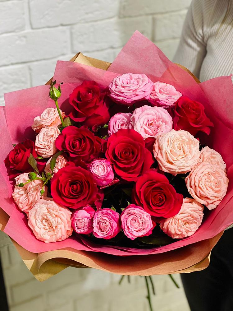 Букет цветов из: Розы в Кудрово Ленинградская область