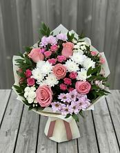 Букет цветов из:  Альстромерии, Гвоздики, Розы и Хризантемы в Кудрово Ленинградская область