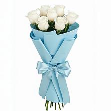 Букет 7 белых роз Проуд в Кудрово Ленинградская область