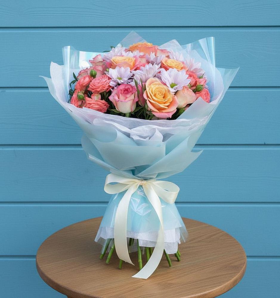 Букет цветов из: Хризантемы и Розы в Кудрово Ленинградская область