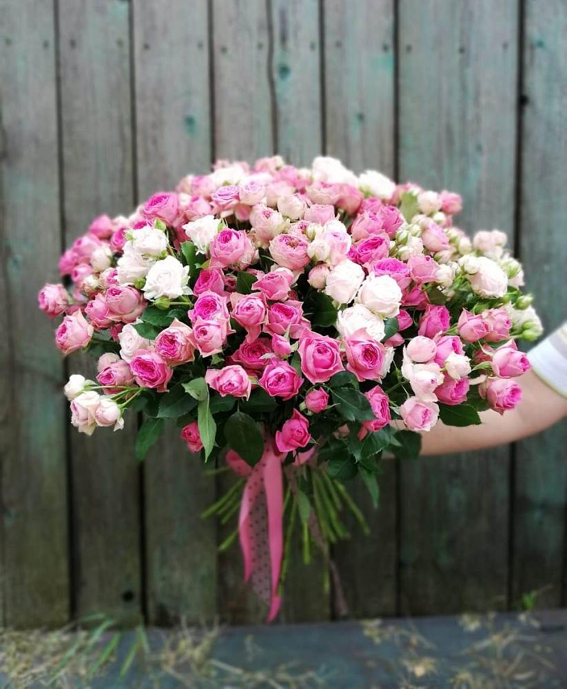 Букет Розовые кустовые розы Натали и Лав Лидия в Кудрово Ленинградская область