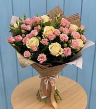 Букет цветов из:  Розы в Кудрово Ленинградская область