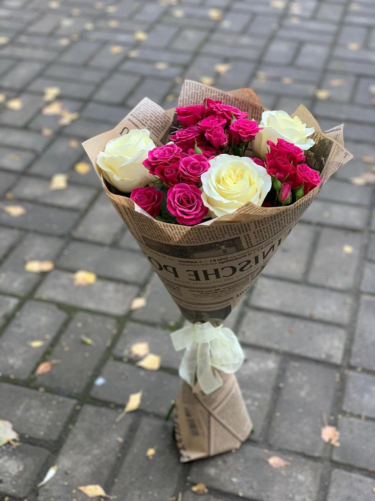 Букет цветов из: Розы в Кудрово Ленинградская область