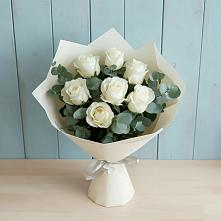 Букет Белые розы в Эвкалипте в Кудрово Ленинградская область