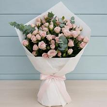Букет цветов из:  Розы в Кудрово Ленинградская область