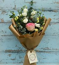 Букет цветов из:  Розы и Лизиантусы #REPLACE_PRED# Кудрово Ленинградская область