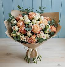 Букет цветов из:  Альстромерии и Розы в Кудрово Ленинградская область